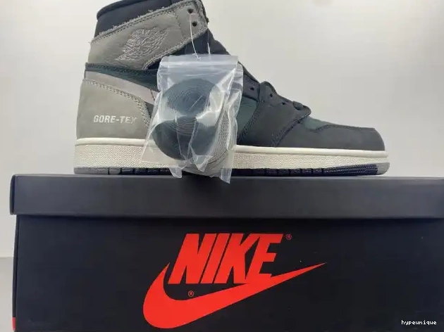 HYPE Jordan DB2889-001 Element High Black 1 Grey Retro Gore-Tex Particle 0621